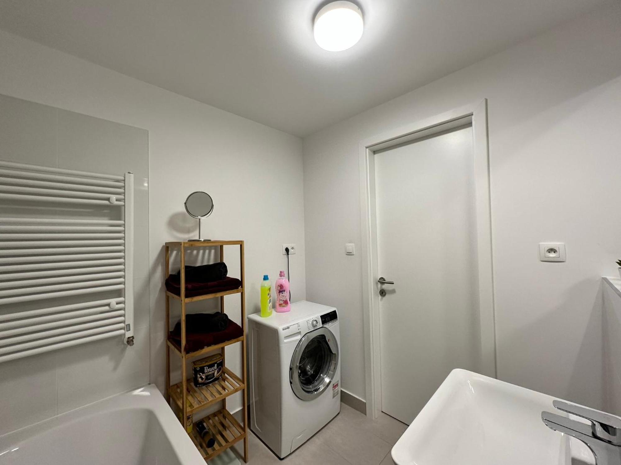 Vyhlad Na Mesto, 24. Poschodie, Free Parking Bratislava Luaran gambar